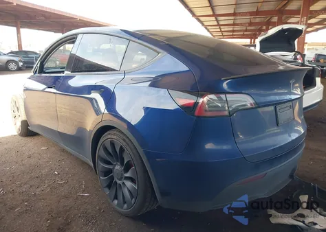 2023 Tesla Model Y Performance Dual Motor All-Wheel Drive z USA, uszkodzony, nr VIN 7SAYGDEF9PF709592